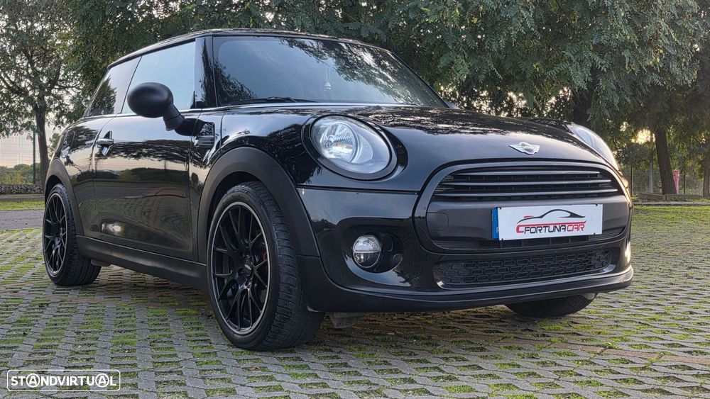 MINI 3 Portas Cooper D - 3