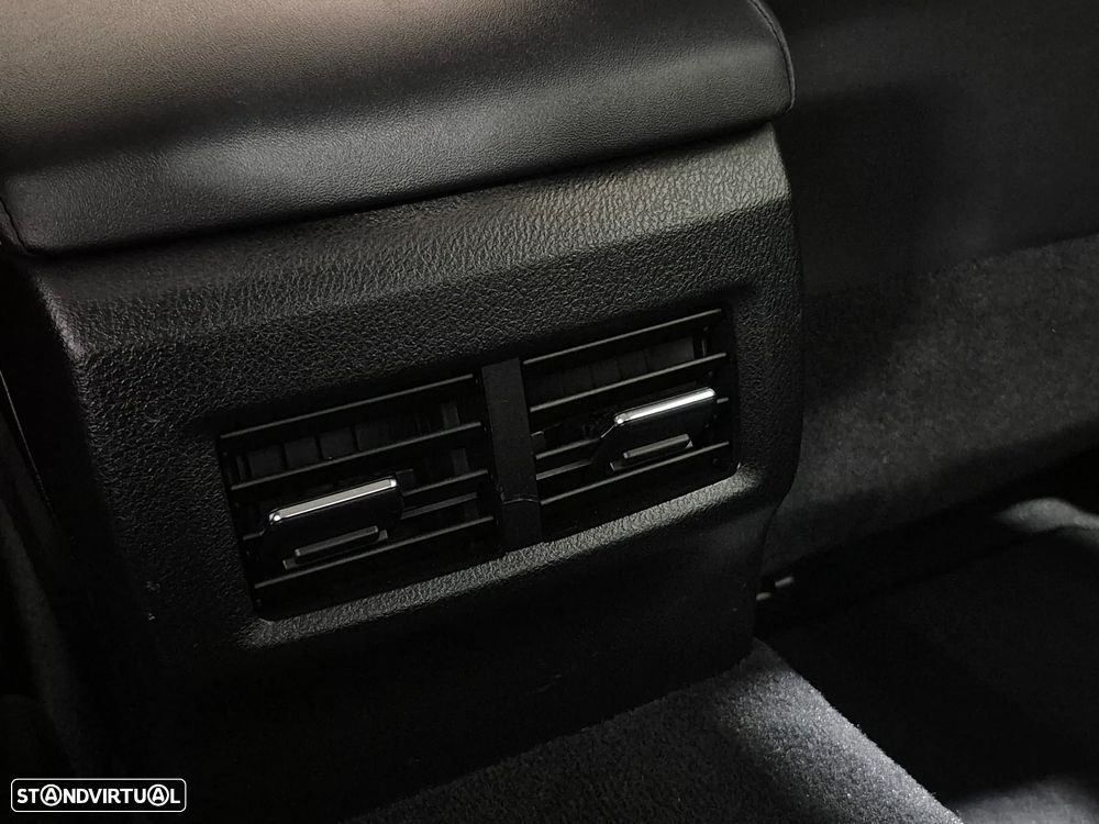 Lexus IS 300H Executive - 43