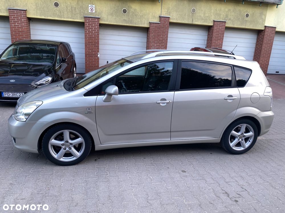 Toyota Corolla Verso 2.2 D-CAT DPF Sol - 2
