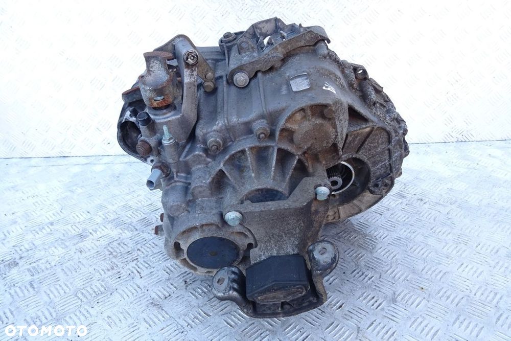 SKRZYNIA BIEGÓW JFS - VW TRANSPORTER T5 2.5TDI FV - 4