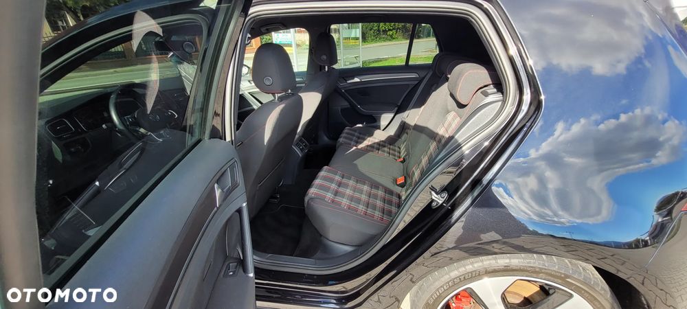 Volkswagen Golf 2.0 TSI BMT GTI Performance DSG - 24