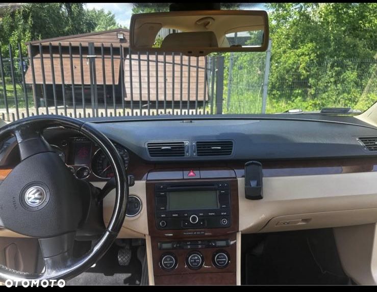 Volkswagen Passat 2.0 TDI Trendline - 8