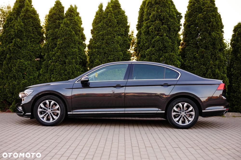 Volkswagen Passat 2.0 TSI Business DSG - 2
