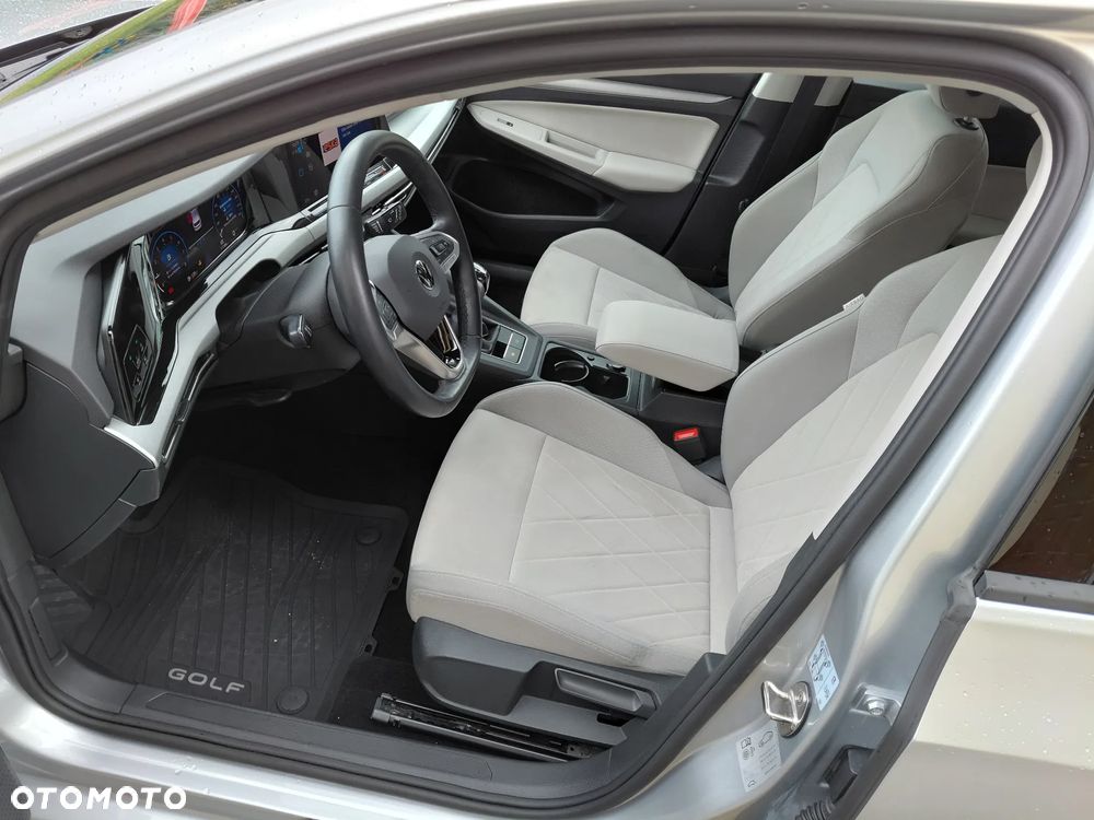 Volkswagen Golf VIII 1.5 TSI EVO Style - 9