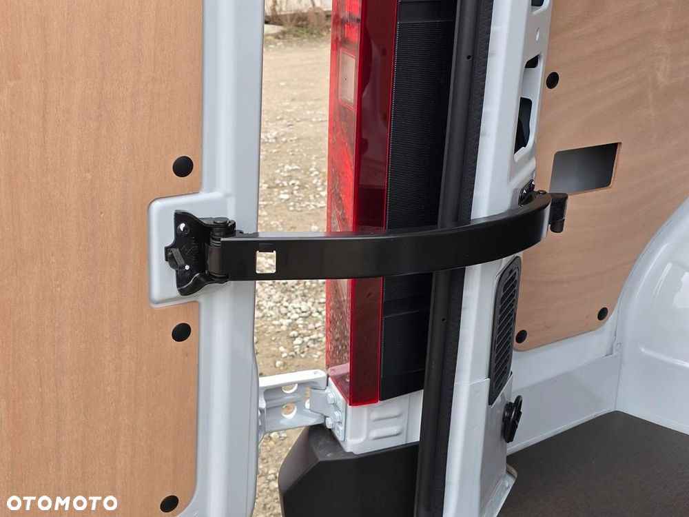 Renault Master dCi L3H2 Extra - 11