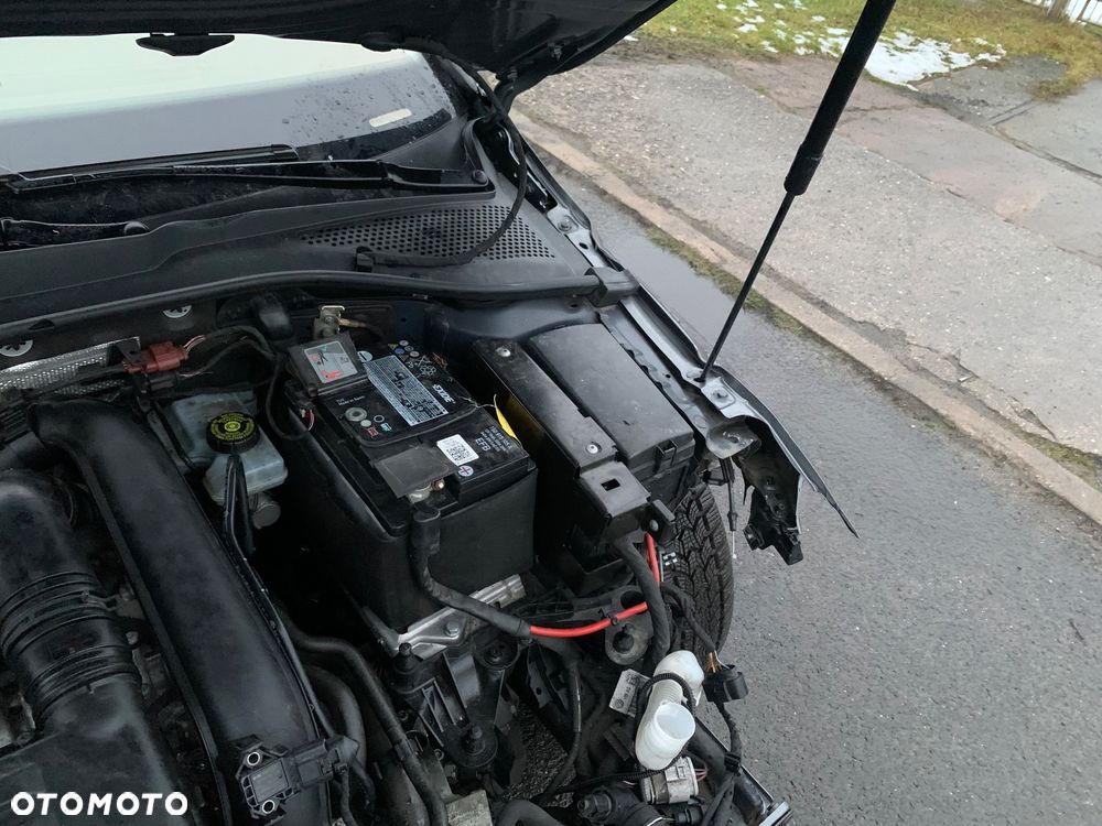 Volkswagen Golf 1.4 TSI BMT Highline - 8