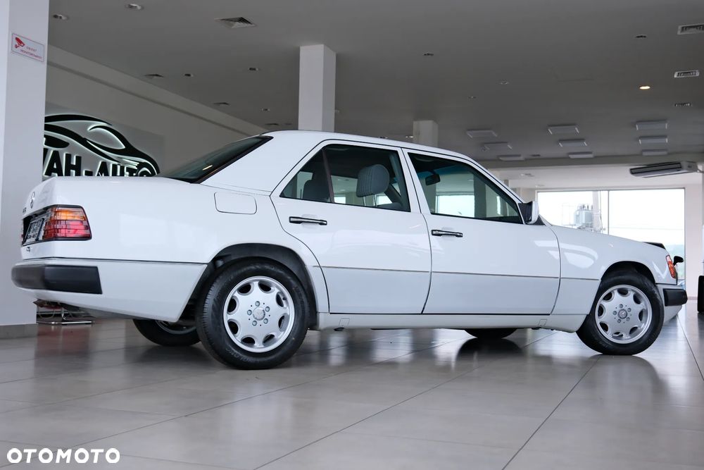 Mercedes-Benz W124 (1984-1993) - 10