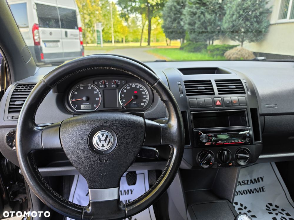 Volkswagen Polo - 8