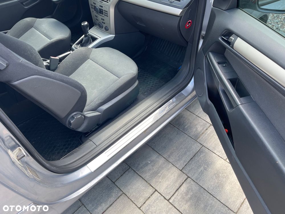 Opel Astra 1.6 - 7