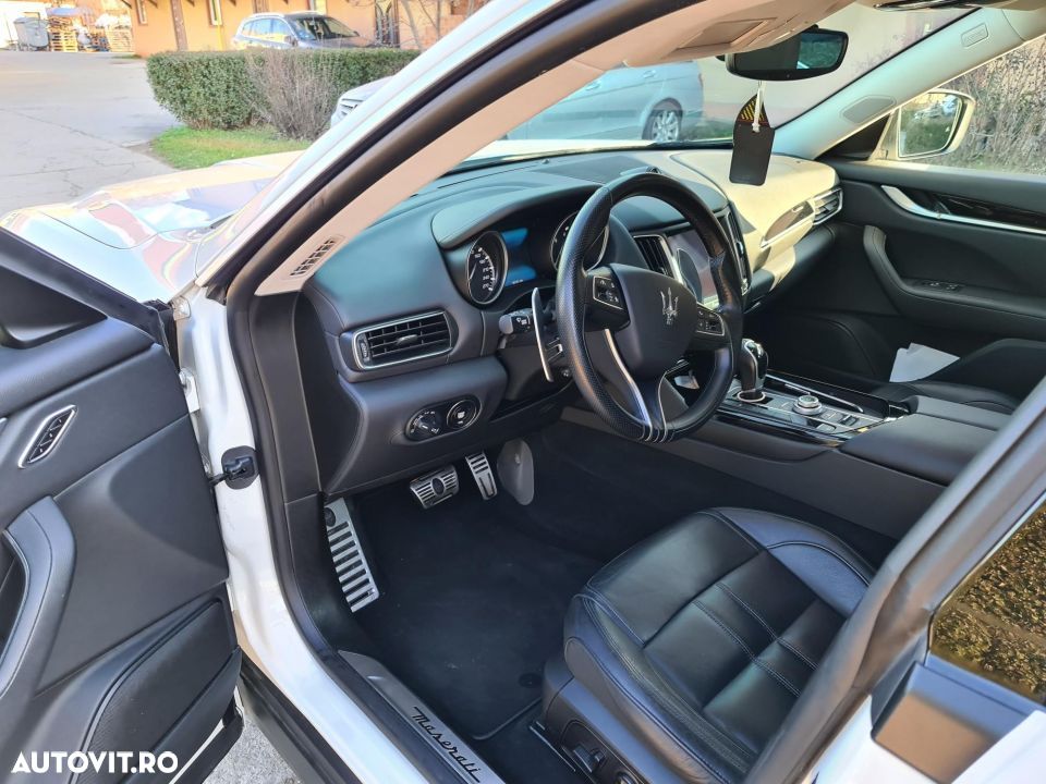 Maserati Levante Q4 - 9