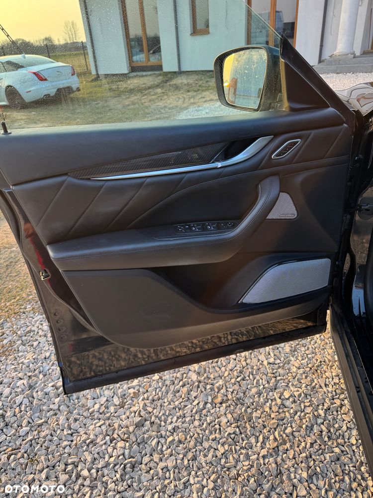 Maserati Levante GTS Q4 - 27