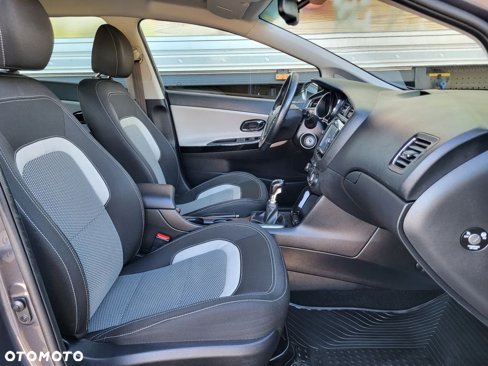 Kia Ceed 1.4 L Business Line Plus - 32