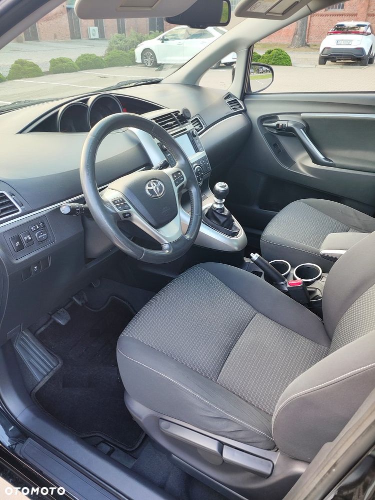 Toyota Verso 2014 photo 5