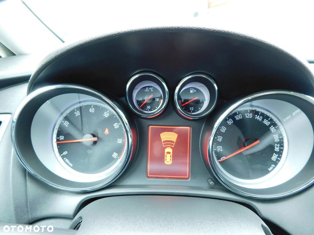 Opel Astra 1.4 Turbo Innovation - 19