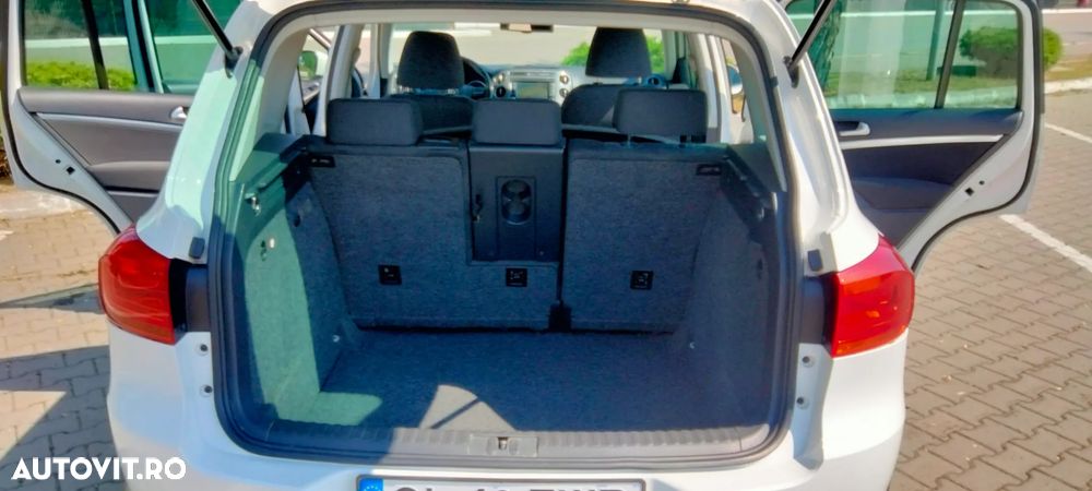 Volkswagen Tiguan 2.0 TDI 4Motion DSG Sport & Style - 2