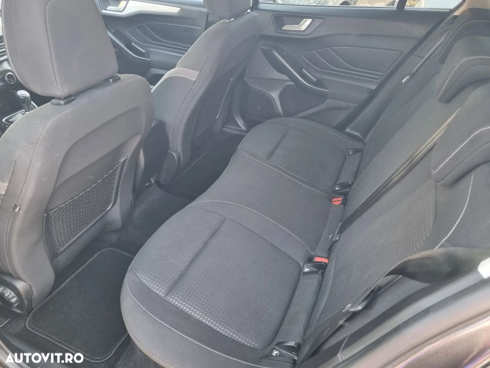 Ford Focus 1.5 EcoBlue Connected - 11