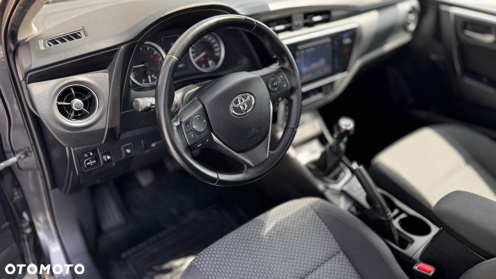 Toyota Corolla 1.6 Premium - 21