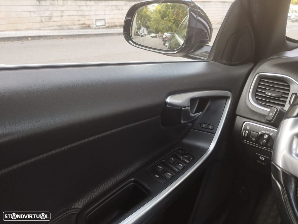 Volvo V60 - 18