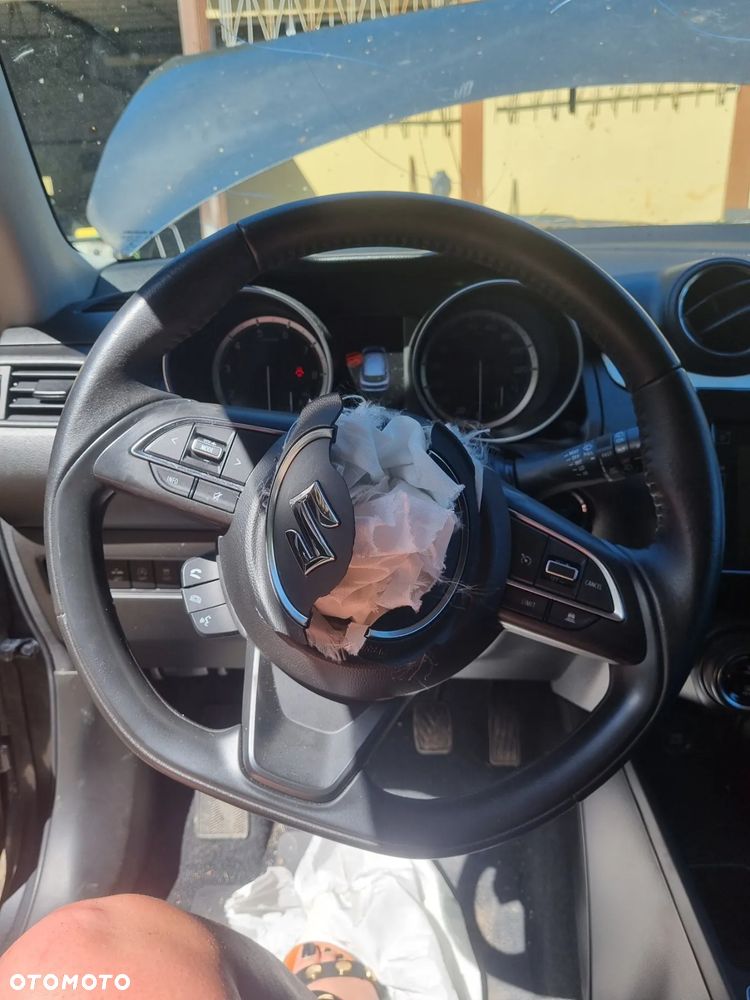 SUZUKI SWIFT VI MK8 17-20 2018 r. kierownica multifunkcyjna multifunkcja * - 1