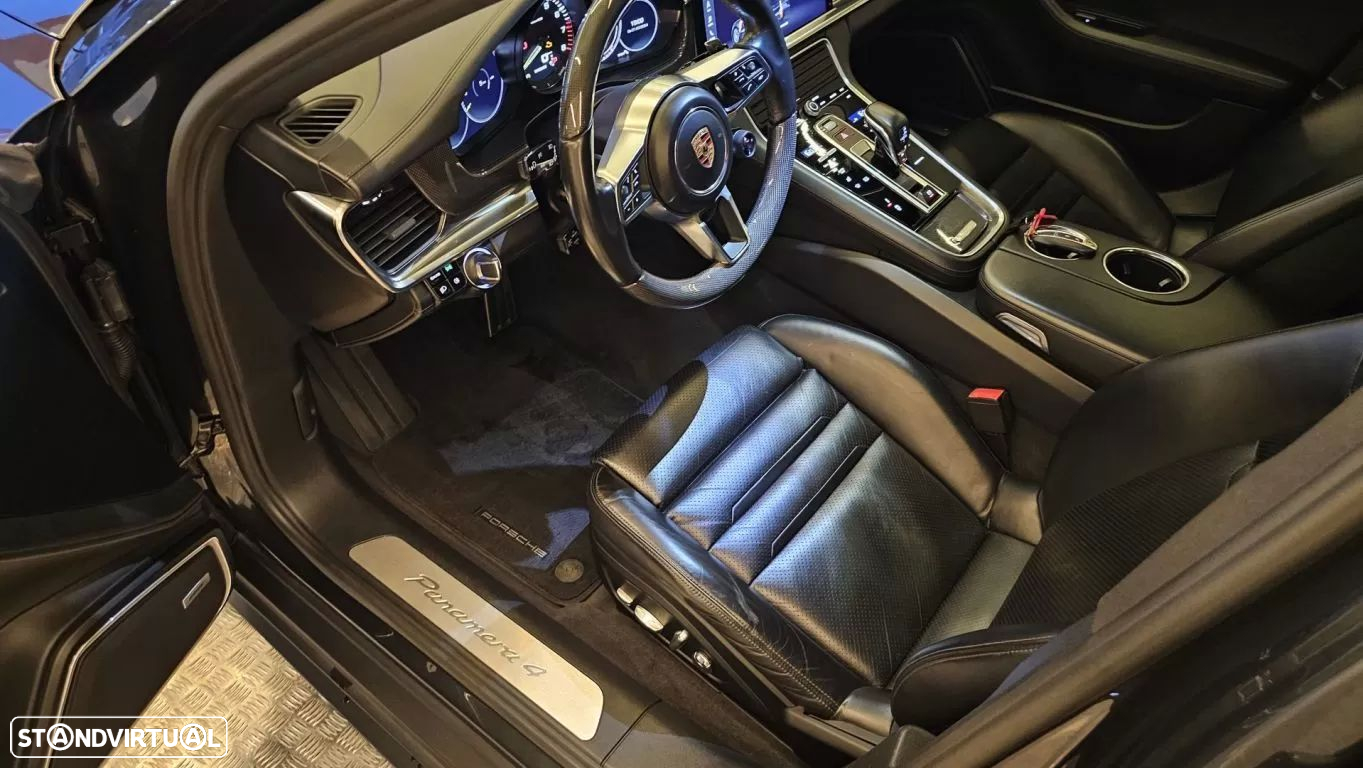 Porsche Panamera Sport Turismo 4 E-Hybrid 10 Years Edition - 34