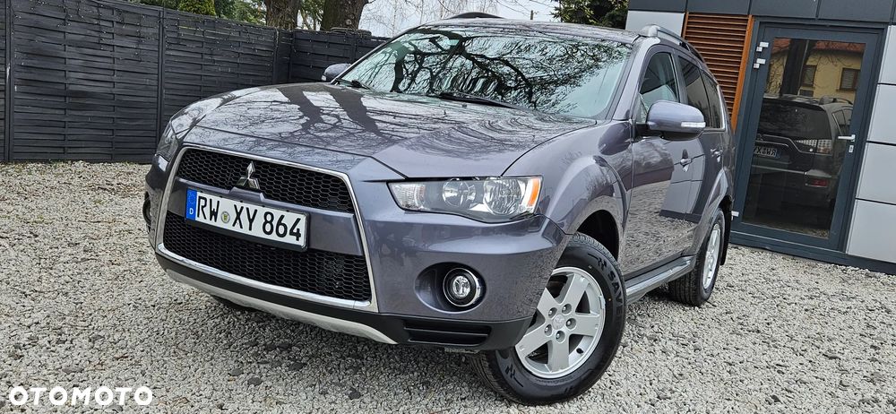 Mitsubishi Outlander 2.0 DI-D 4WD Intense - 19