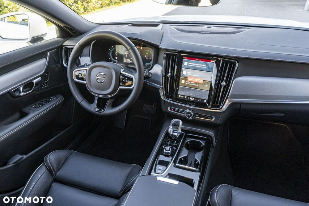 Volvo V90 - 16