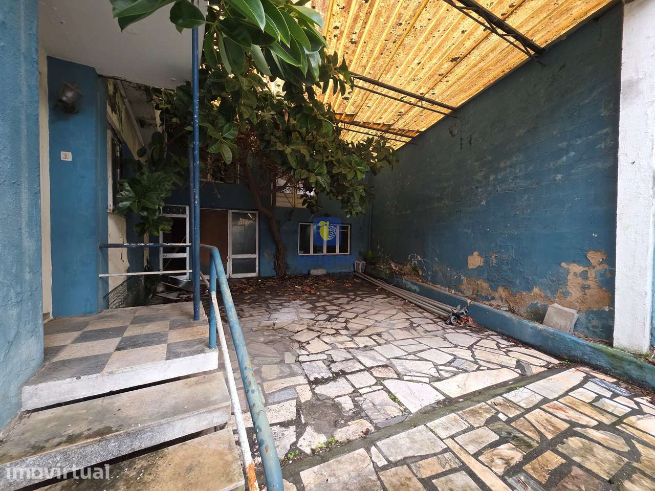 Moradia com Armazém no Centro da Marinha Grande - Grande imagem: 5/25