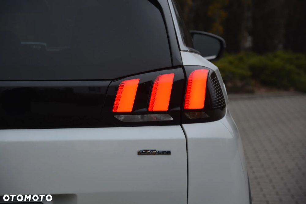 Peugeot 5008 1.6 PureTech GT Line S&S EAT8 - 21