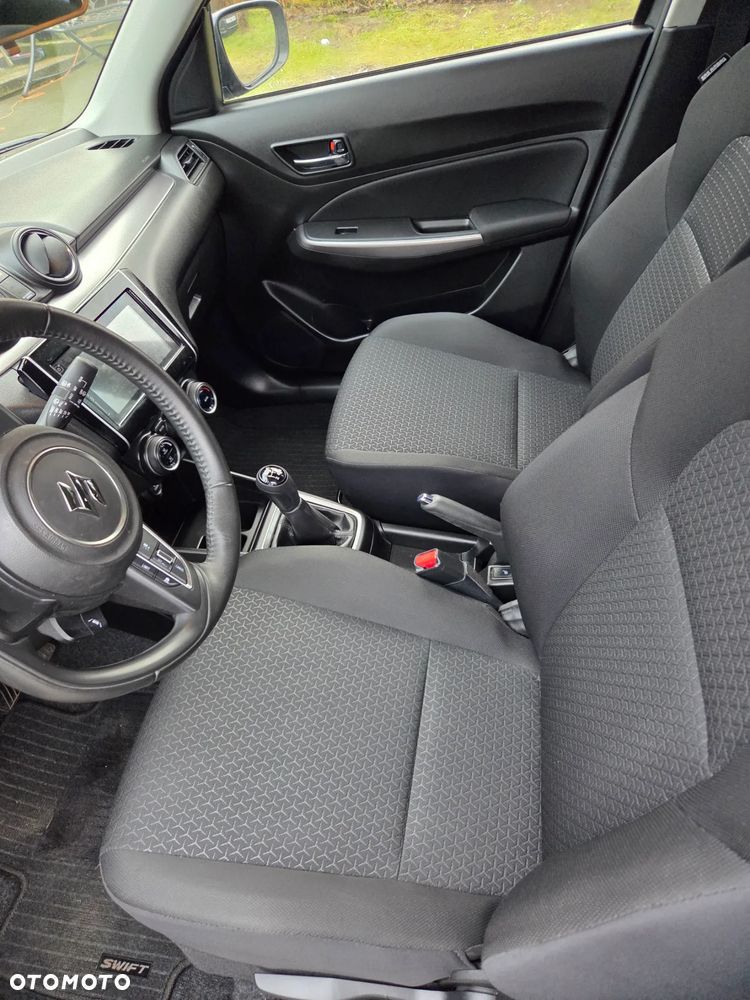 Suzuki Swift 1.2 Dualjet SHVS Premium Plus - 8