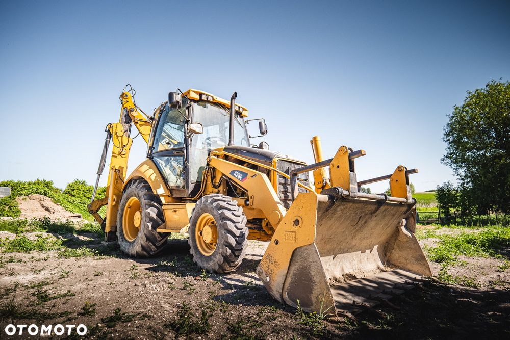 Caterpillar 422E - 12