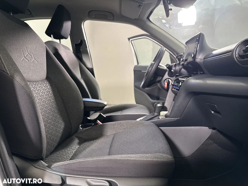 Toyota Yaris - 12