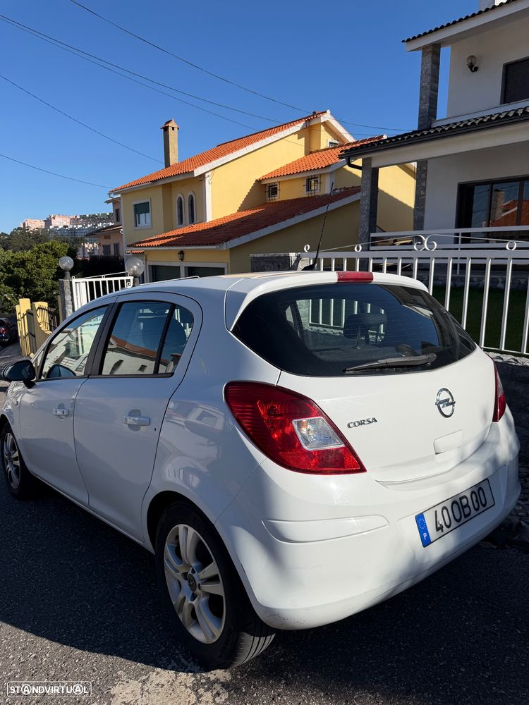 Opel Corsa 1.2 Go! FlexFuel - 2