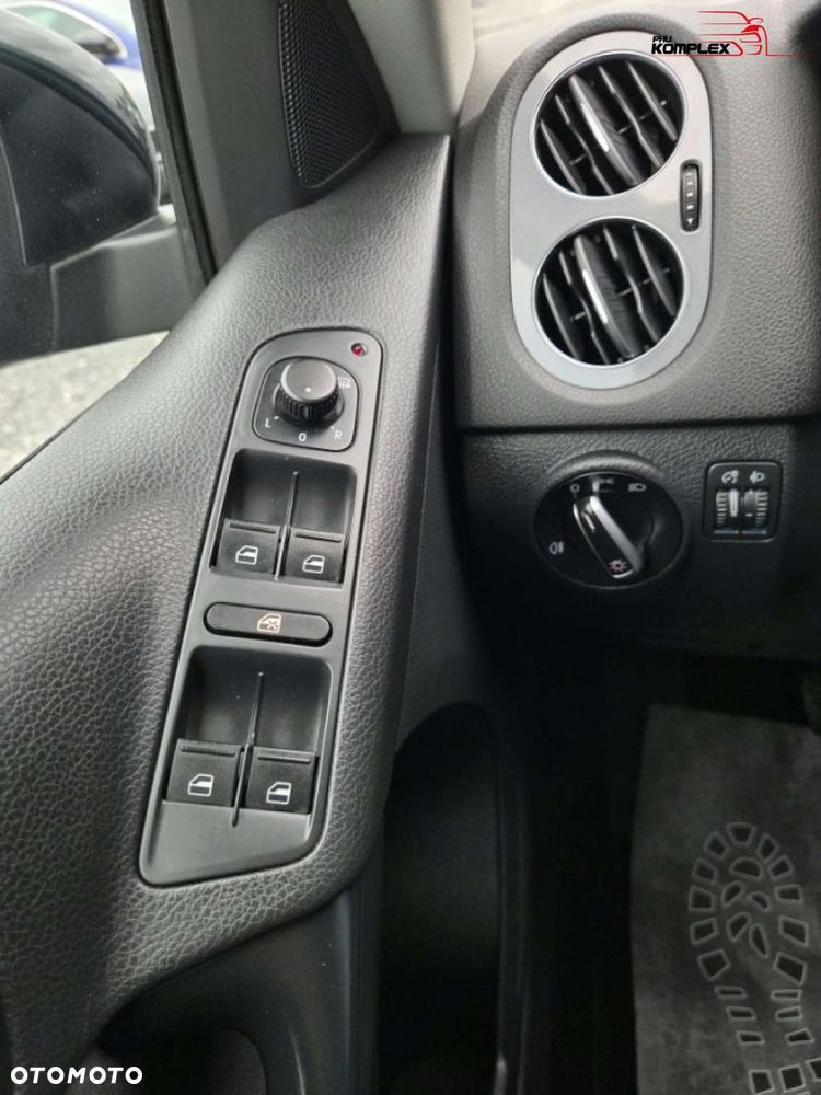 Volkswagen Tiguan - 19