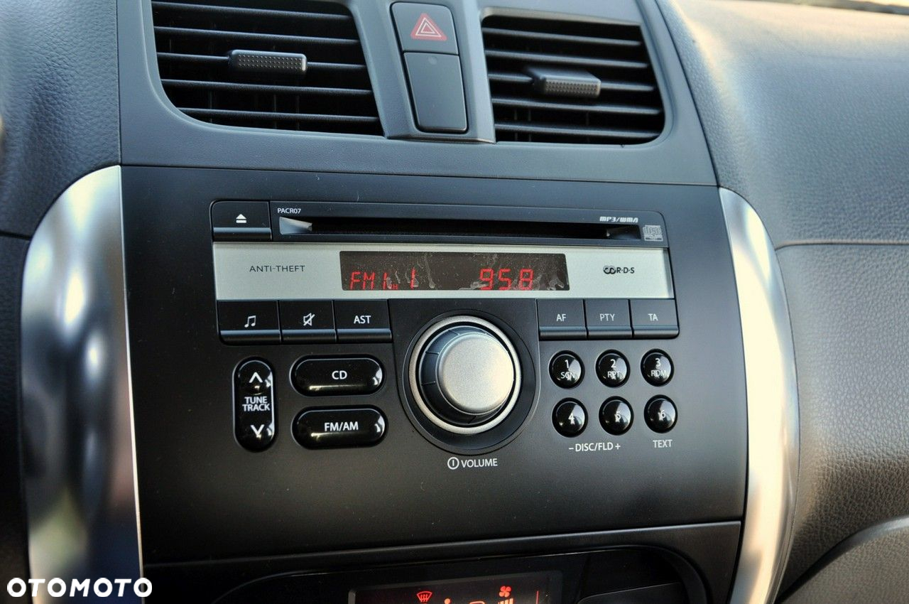 Suzuki SX4 - 31