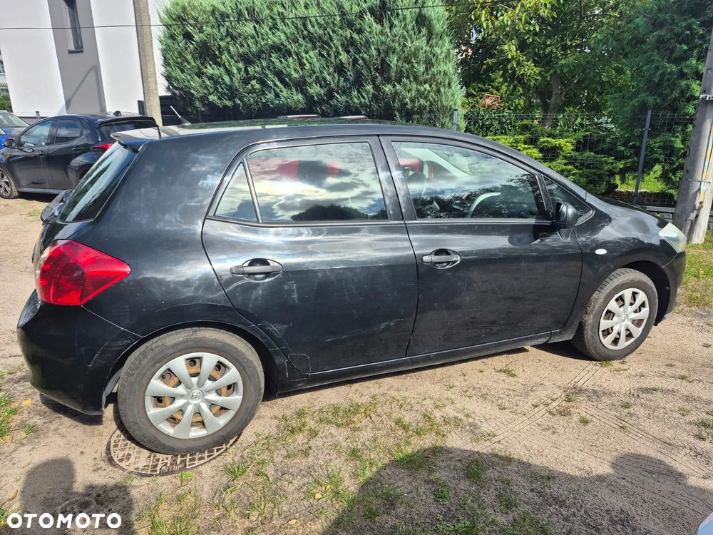 Toyota Auris 1.4 VVT-i Luna - 3