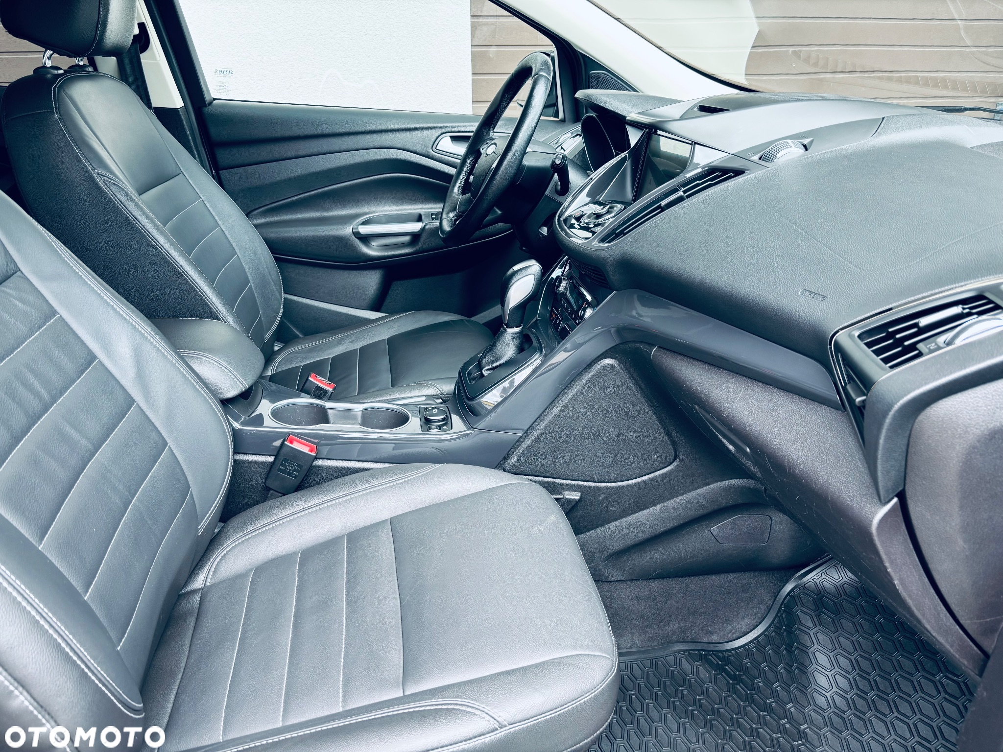 Ford Escape 2.0 EcoBoost AWD Titanium - 21