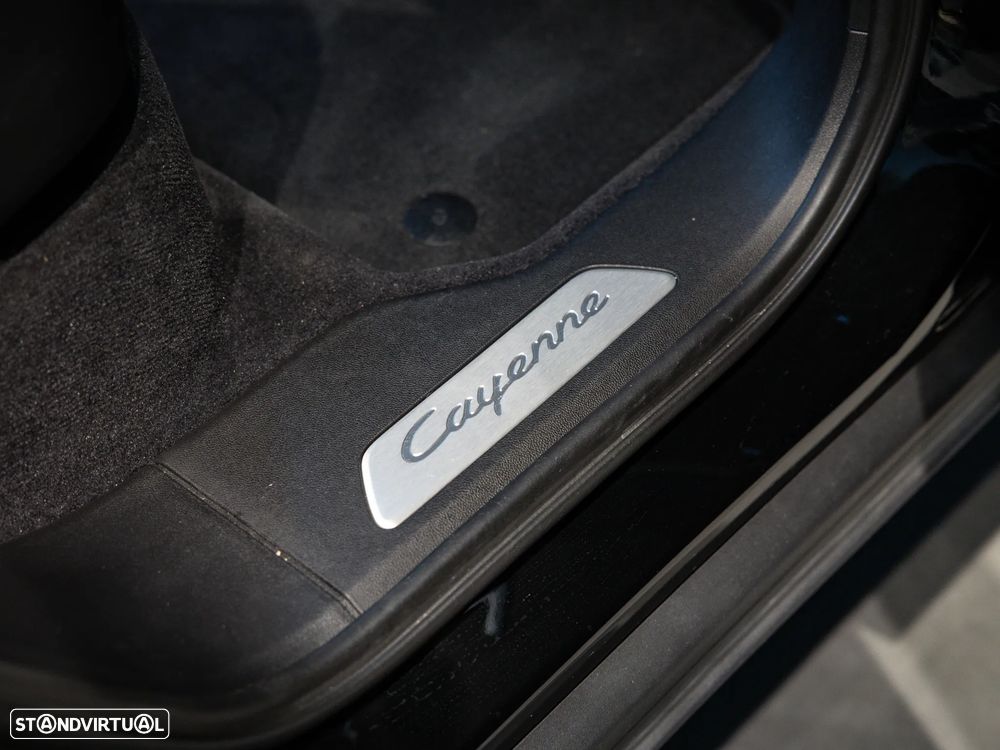 Porsche Cayenne E-Hybrid Platinum Edition - 43