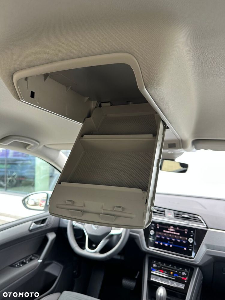 Volkswagen Touran 1.5 TSI EVO Comfortline Plus DSG - 24