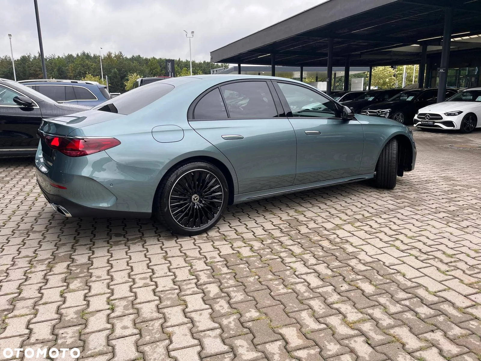 Mercedes-Benz Klasa E 200 AMG - 13