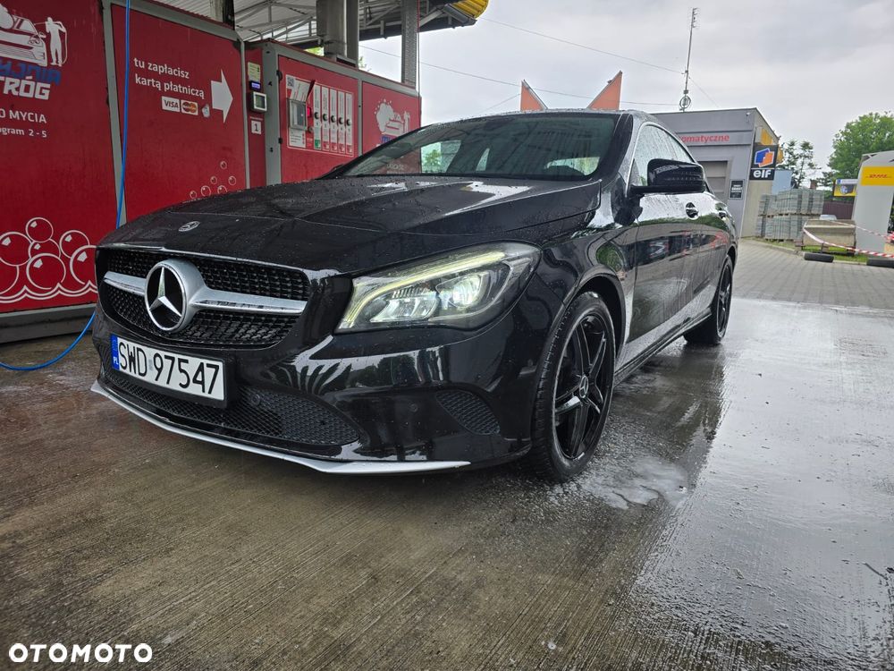 Mercedes-Benz CLA 180 7G-DCT - 2