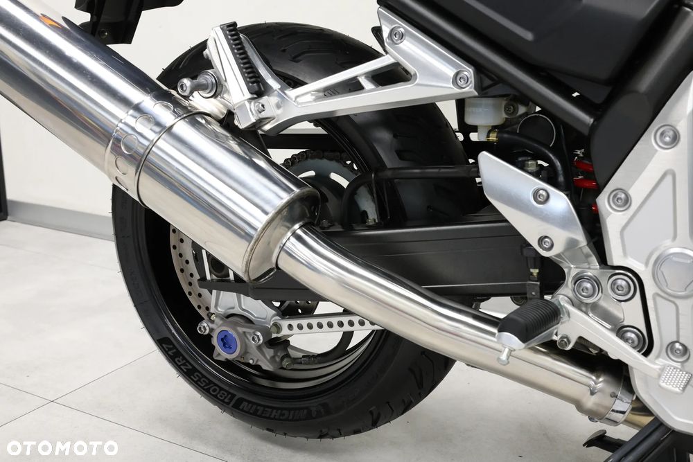 Yamaha FZS - 36