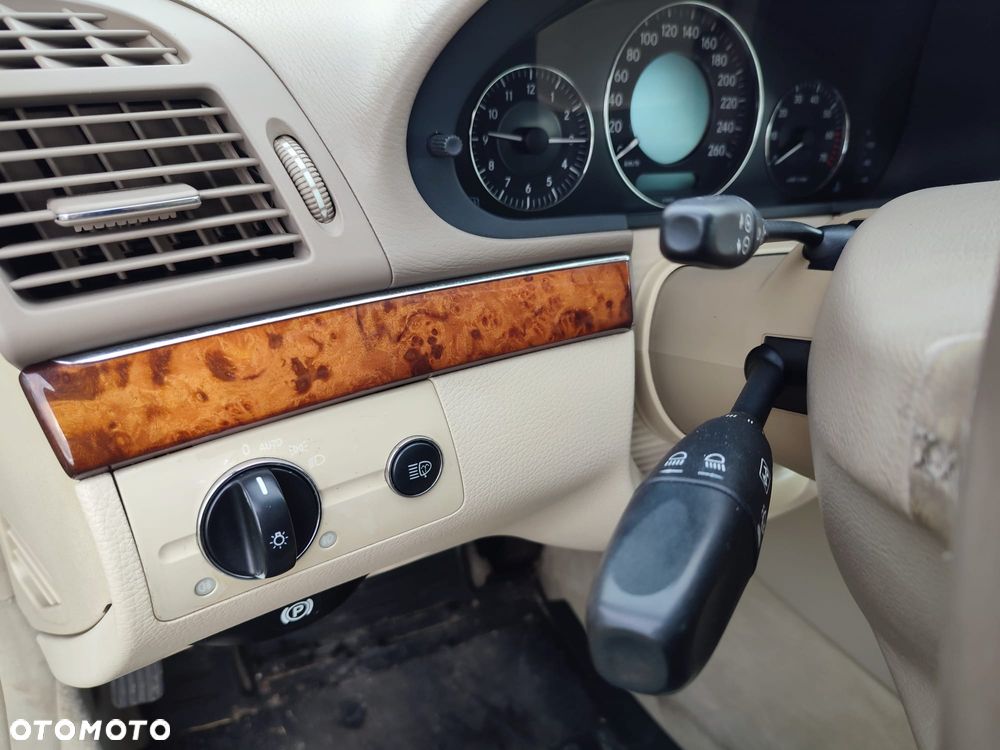 Mercedes-Benz Klasa E 200 Kompressor T Elegance - 13