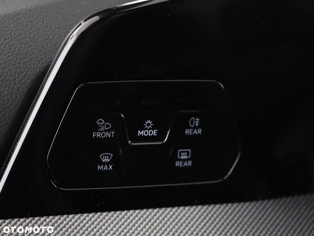 Volkswagen Golf Variant 2.0 TDI R-Line Plus DSG - 22