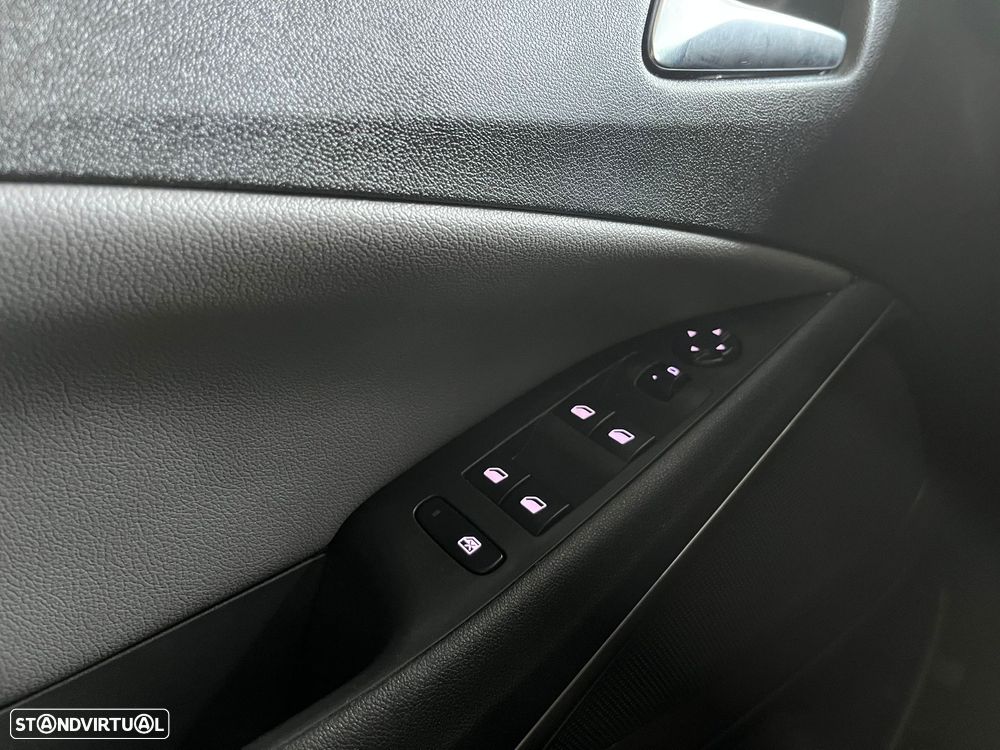 Opel Crossland X 1.2 Innovation FlexFuel - 24