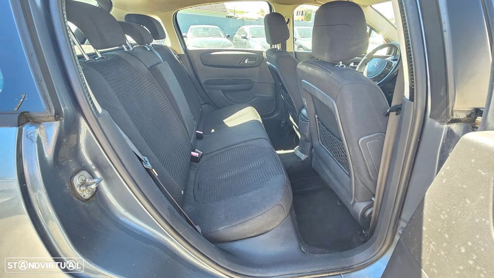 Citroën C4 ver-1-6-hdi-sx - 24