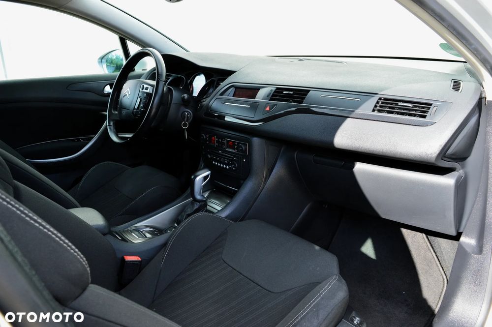 Citroën C5 2.0 16V Confort - 10