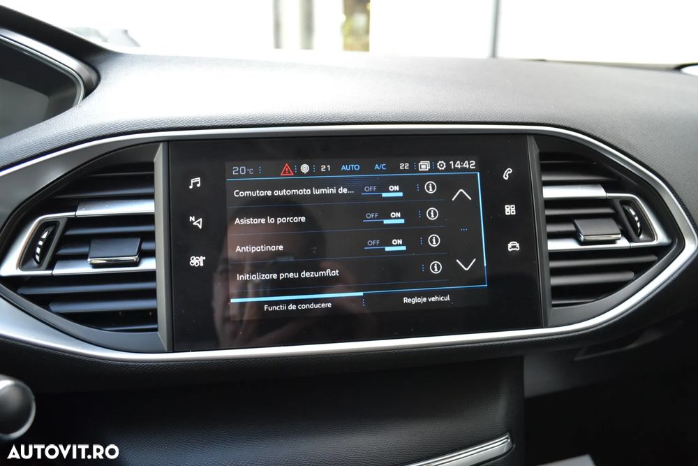 Peugeot 308 SW 1.5 BlueHDi FAP STT EAT8 Allure - 24
