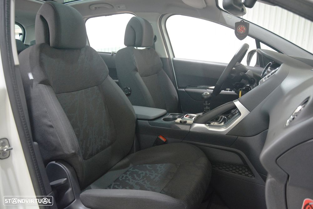Peugeot 3008 1.6 HDi Allure - 13