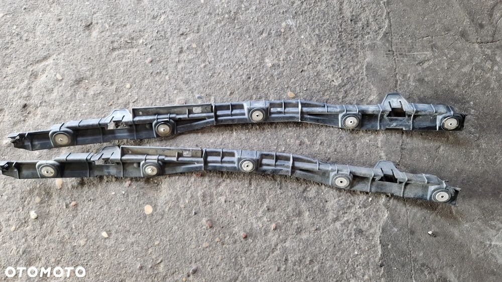 OPEL ASTRA H KOMBI ŚLIZG ZDERZAKA ŚRODKOWY 24460477 - 2