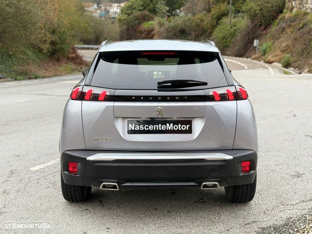 Peugeot 2008 1.2 PureTech Allure EAT8 - 14